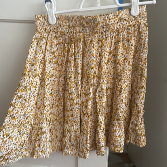 Floral skirt - Picture 4 of 4